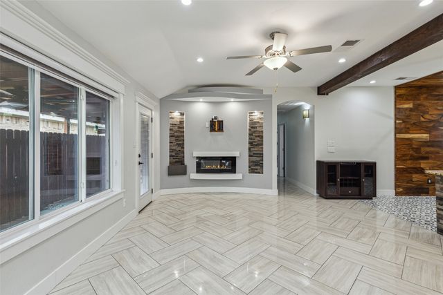 10207 Shelburne Drive, Dallas, TX 75227