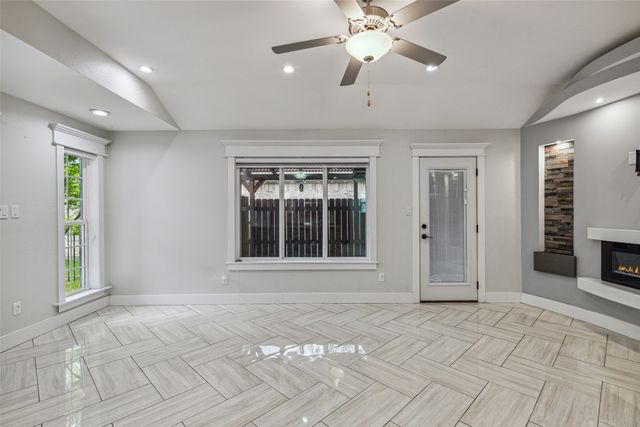 10207 Shelburne Drive, Dallas, TX 75227