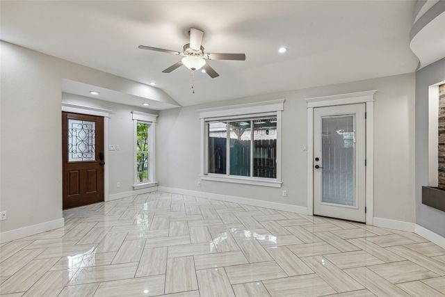 10207 Shelburne Drive, Dallas, TX 75227