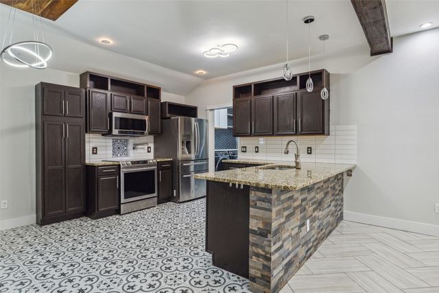 10207 Shelburne Drive, Dallas, TX 75227