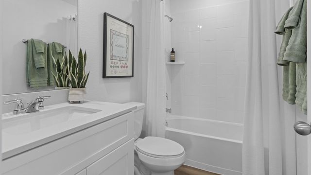 3038 Holland Lakes Drive, Fulshear, TX 77441