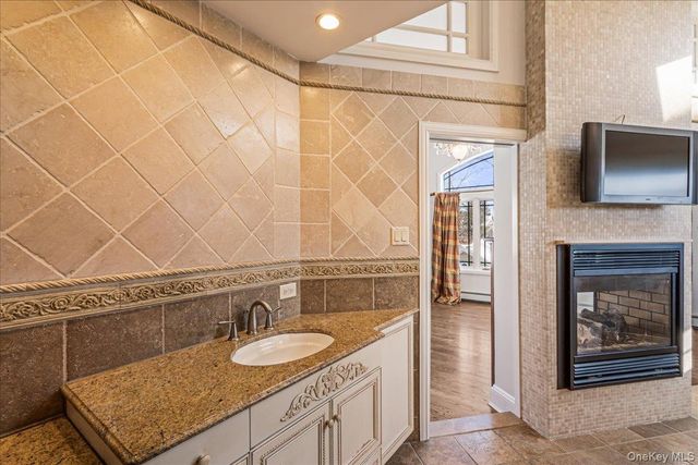 12 Davison Avenue, East Rockaway, NY 11518