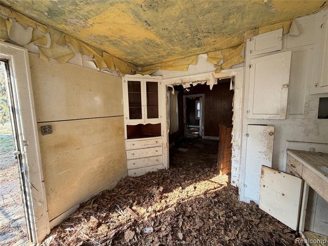 15104 Ardmore Street, Detroit, MI 48227