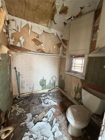 15104 Ardmore Street, Detroit, MI 48227