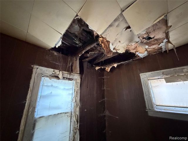 15104 Ardmore Street, Detroit, MI 48227