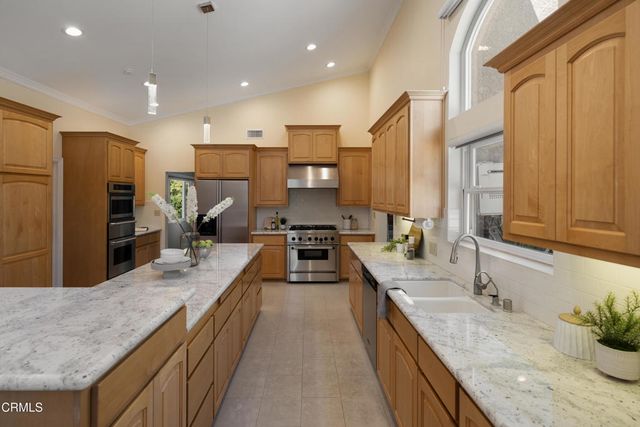 2423 Laughlin Avenue, La Crescenta, CA 91214