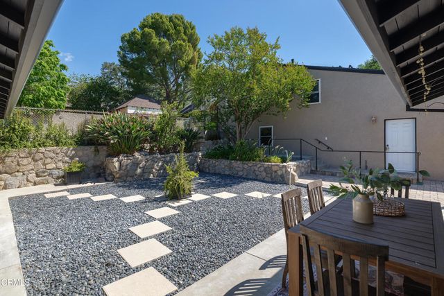2423 Laughlin Avenue, La Crescenta, CA 91214