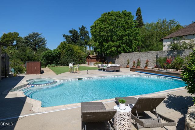 2423 Laughlin Avenue, La Crescenta, CA 91214