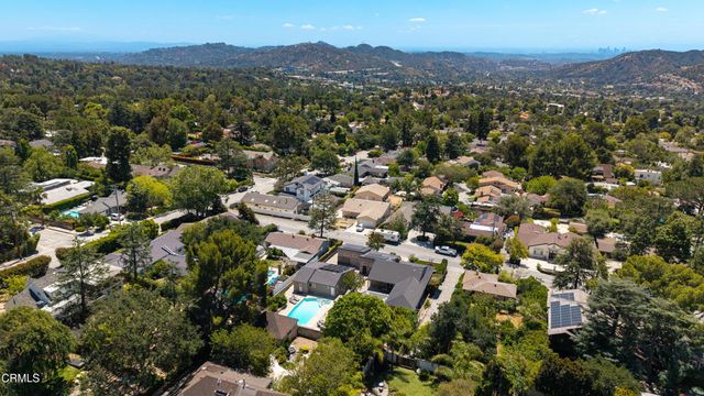 2423 Laughlin Avenue, La Crescenta, CA 91214