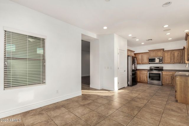 22198 W TWILIGHT Trail, Buckeye, AZ 85326