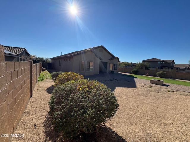 22198 W TWILIGHT Trail, Buckeye, AZ 85326