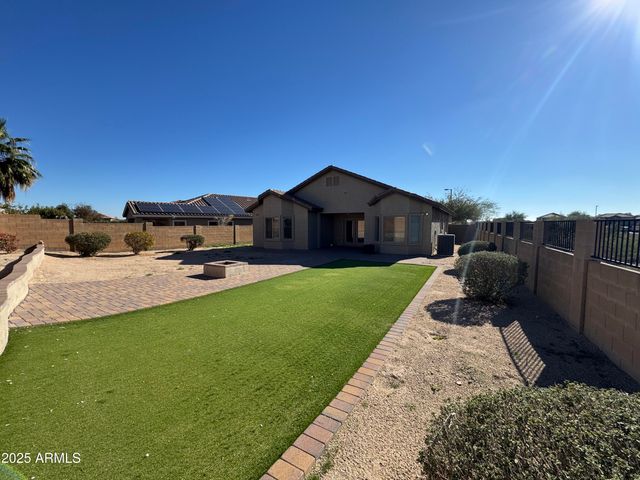 22198 W TWILIGHT Trail, Buckeye, AZ 85326