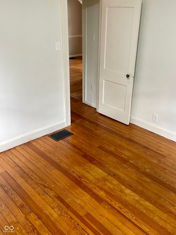 5841 Julian Avenue, Indianapolis, IN 46219