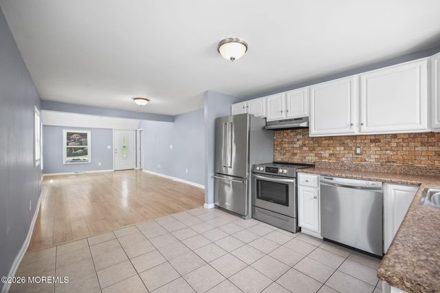 804 Nutswamp Road Front, Red Bank, NJ 07701