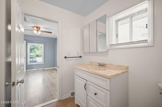804 Nutswamp Road Front, Red Bank, NJ 07701