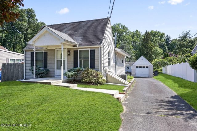 804 Nutswamp Road Front, Red Bank, NJ 07701