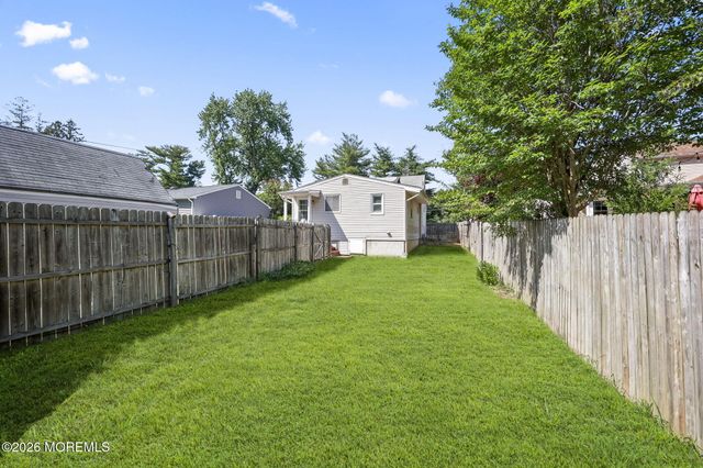 804 Nutswamp Road Front, Red Bank, NJ 07701