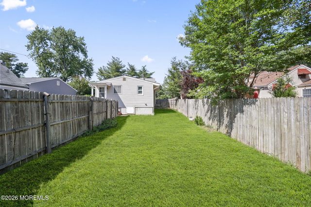 804 Nutswamp Road Front, Red Bank, NJ 07701
