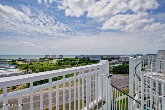 106 Egret Landing Court A, Surf City, NC 28445