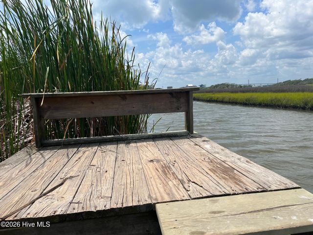 106 Egret Landing Court A, Surf City, NC 28445