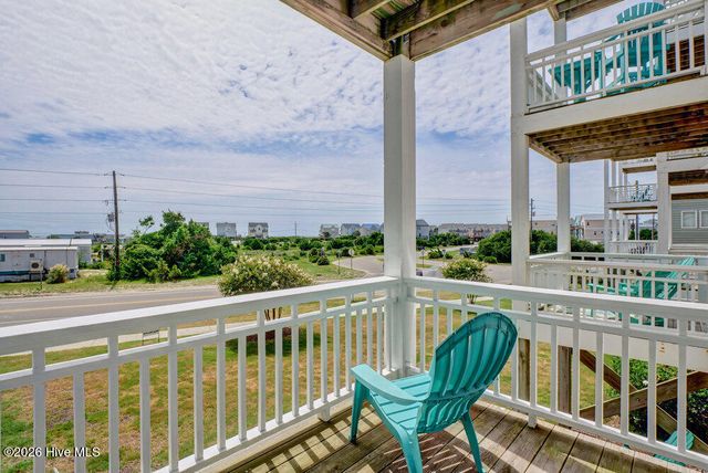 106 Egret Landing Court A, Surf City, NC 28445