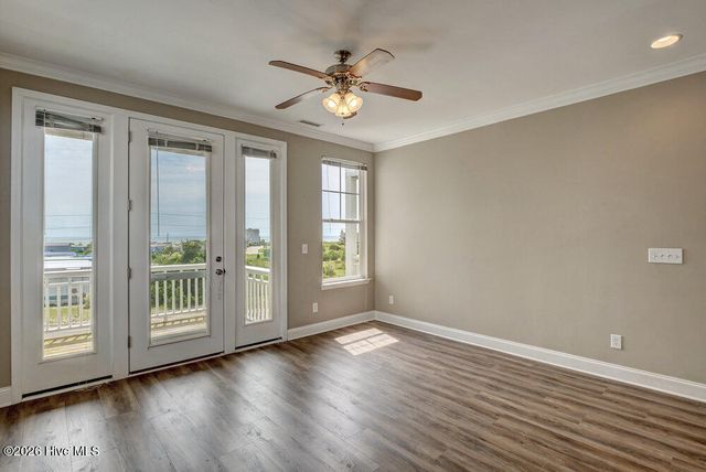 106 Egret Landing Court A, Surf City, NC 28445