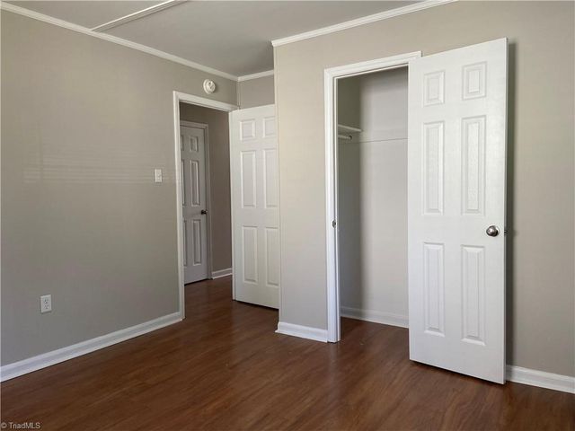 1211 Cedrow Drive, High Point, NC 27260