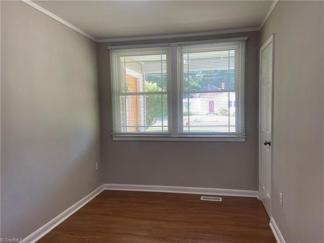 1211 Cedrow Drive, High Point, NC 27260