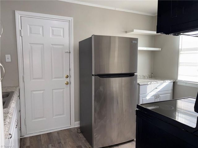 1211 Cedrow Drive, High Point, NC 27260