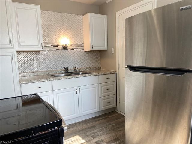 1211 Cedrow Drive, High Point, NC 27260