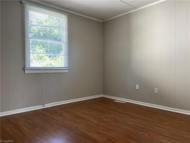 1211 Cedrow Drive, High Point, NC 27260