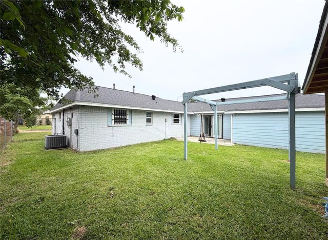 5503 Bertellis Lane, Houston, TX 77091