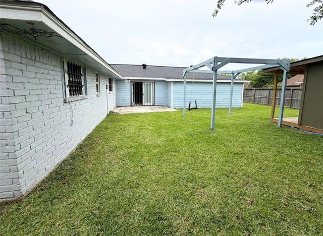 5503 Bertellis Lane, Houston, TX 77091