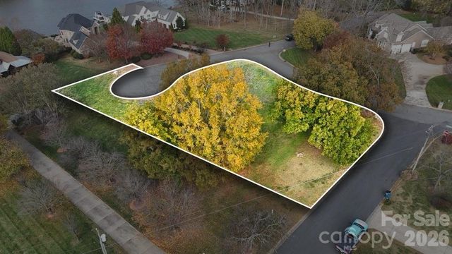 104 Hickory Hill Road, Mooresville, NC 28117