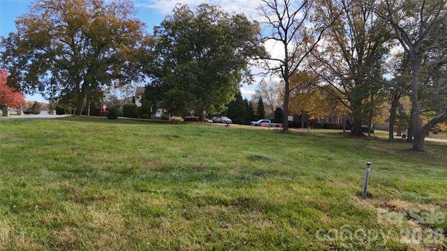 104 Hickory Hill Road, Mooresville, NC 28117