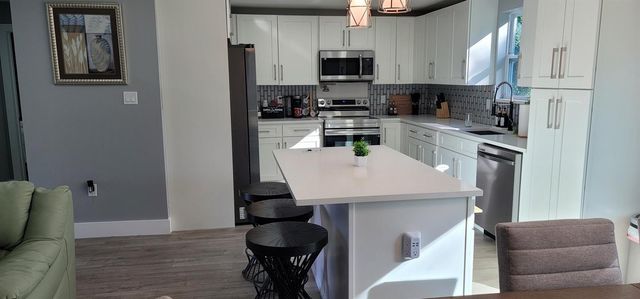 106 E Chandler Road, West Palm Beach, FL 33406