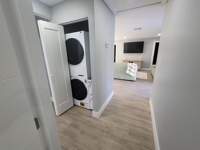 106 E Chandler Road, West Palm Beach, FL 33406