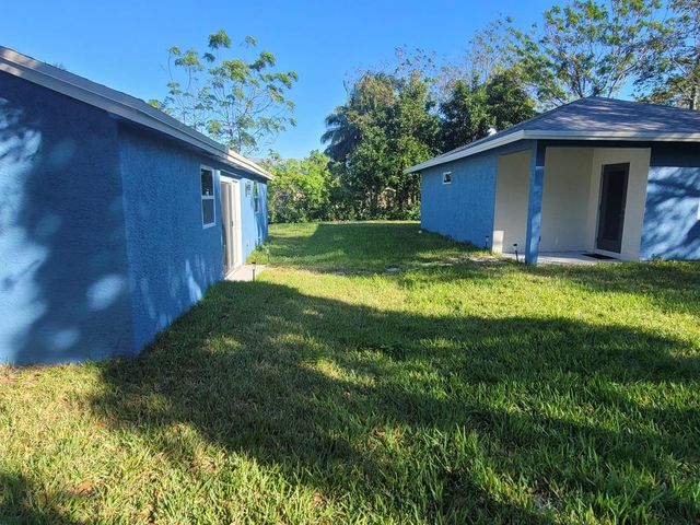 106 E Chandler Road, West Palm Beach, FL 33406