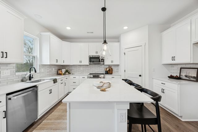 229 Rose Hannah Dr, Gallatin, TN 37066