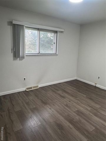 4110 Rose Mary Drive, Sterling Heights, MI 48310