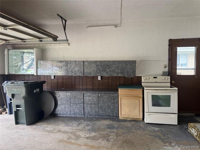 4110 Rose Mary Drive, Sterling Heights, MI 48310