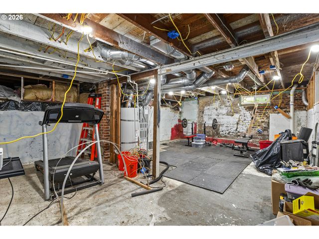 5816 Se 84TH Ave, Portland, OR 97266