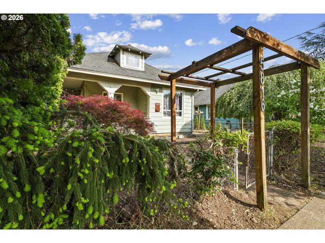 5816 Se 84TH Ave, Portland, OR 97266