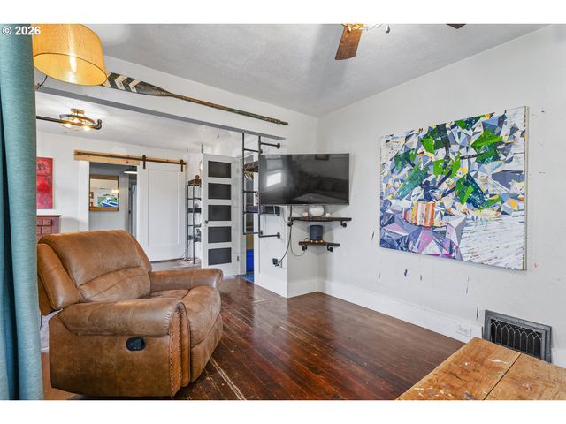 5816 Se 84TH Ave, Portland, OR 97266