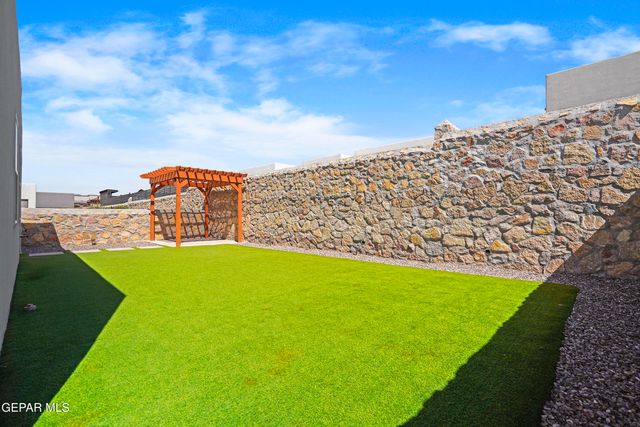 13001 Tryne Way, Horizon City, TX 79928