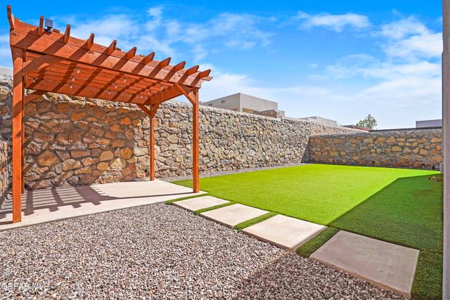 13001 Tryne Way, Horizon City, TX 79928