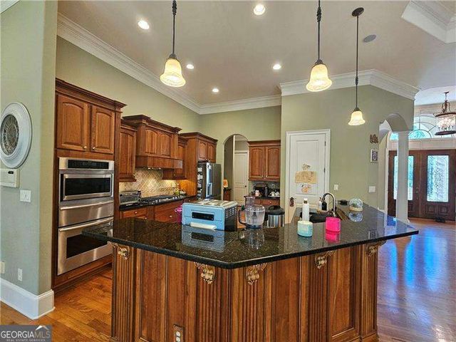 707 Bethpage Drive, Mcdonough, GA 30253