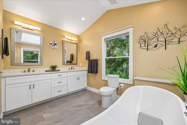 13121 ESWORTHY RD, North Potomac, MD 20878