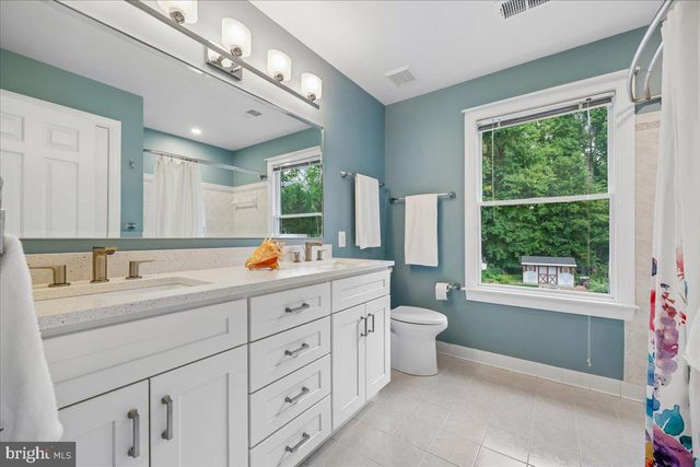 13121 ESWORTHY RD, North Potomac, MD 20878