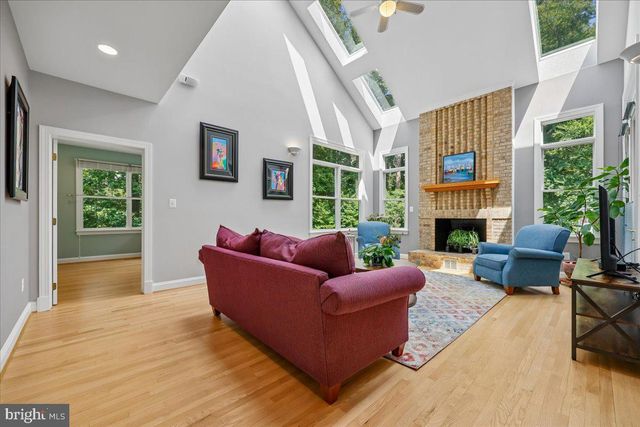 13121 ESWORTHY RD, North Potomac, MD 20878